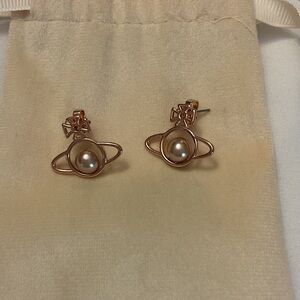 Elegant Gold Pearl Earrings